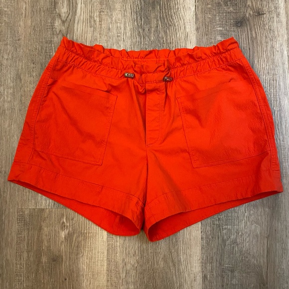 Athleta “Trekkie” Paper Bag Short - Picture 3 of 10